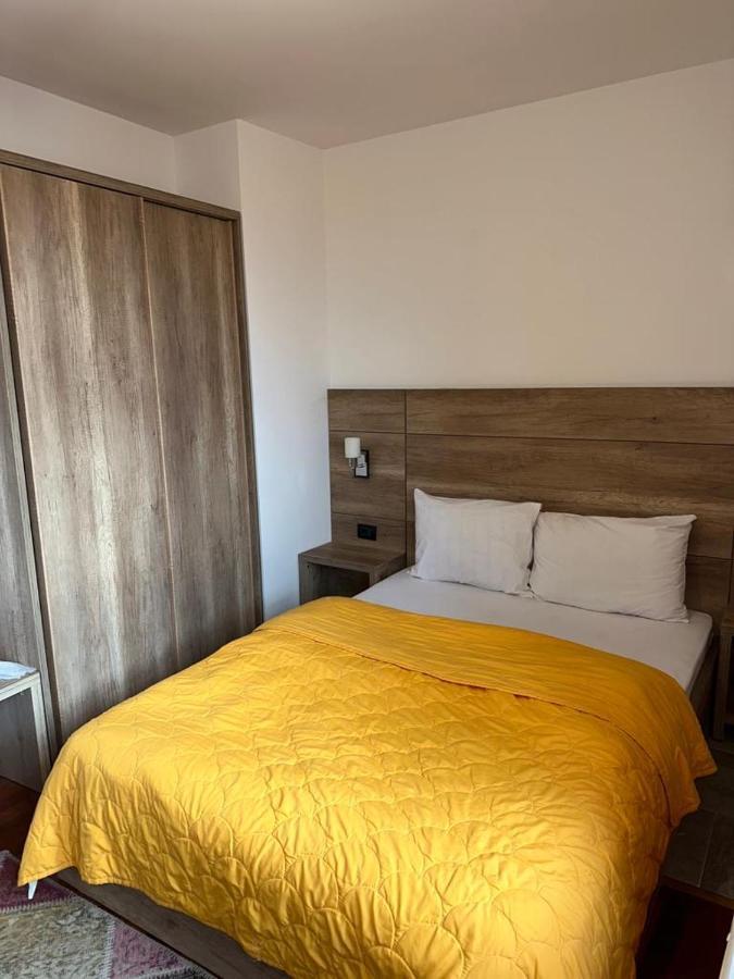 Apartments Prizreni Bagian luar foto