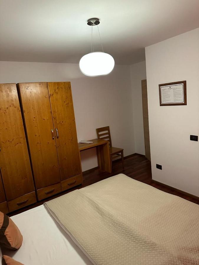 Apartments Prizreni Bagian luar foto