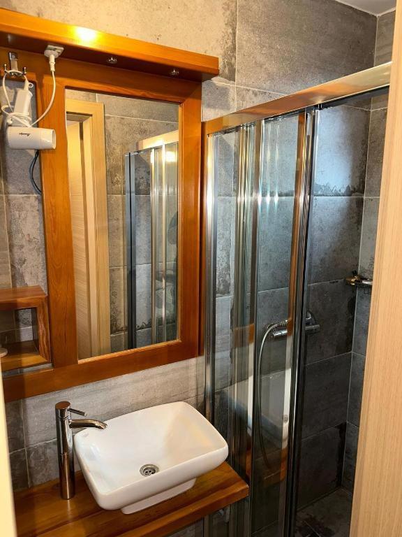 Apartments Prizreni Bagian luar foto